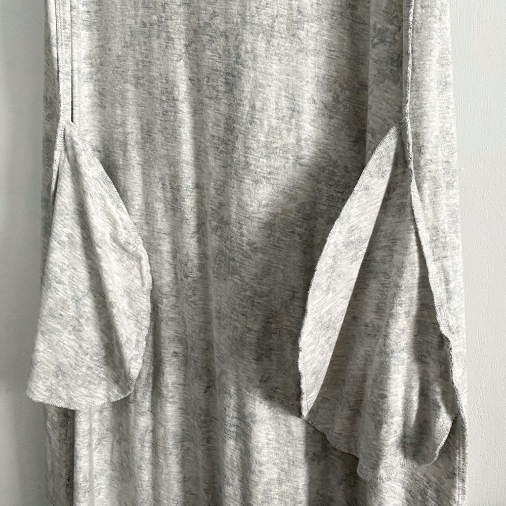 Uniqlo UT Studio Sanderson floral maxi dress, gray - Picture 6 of 8